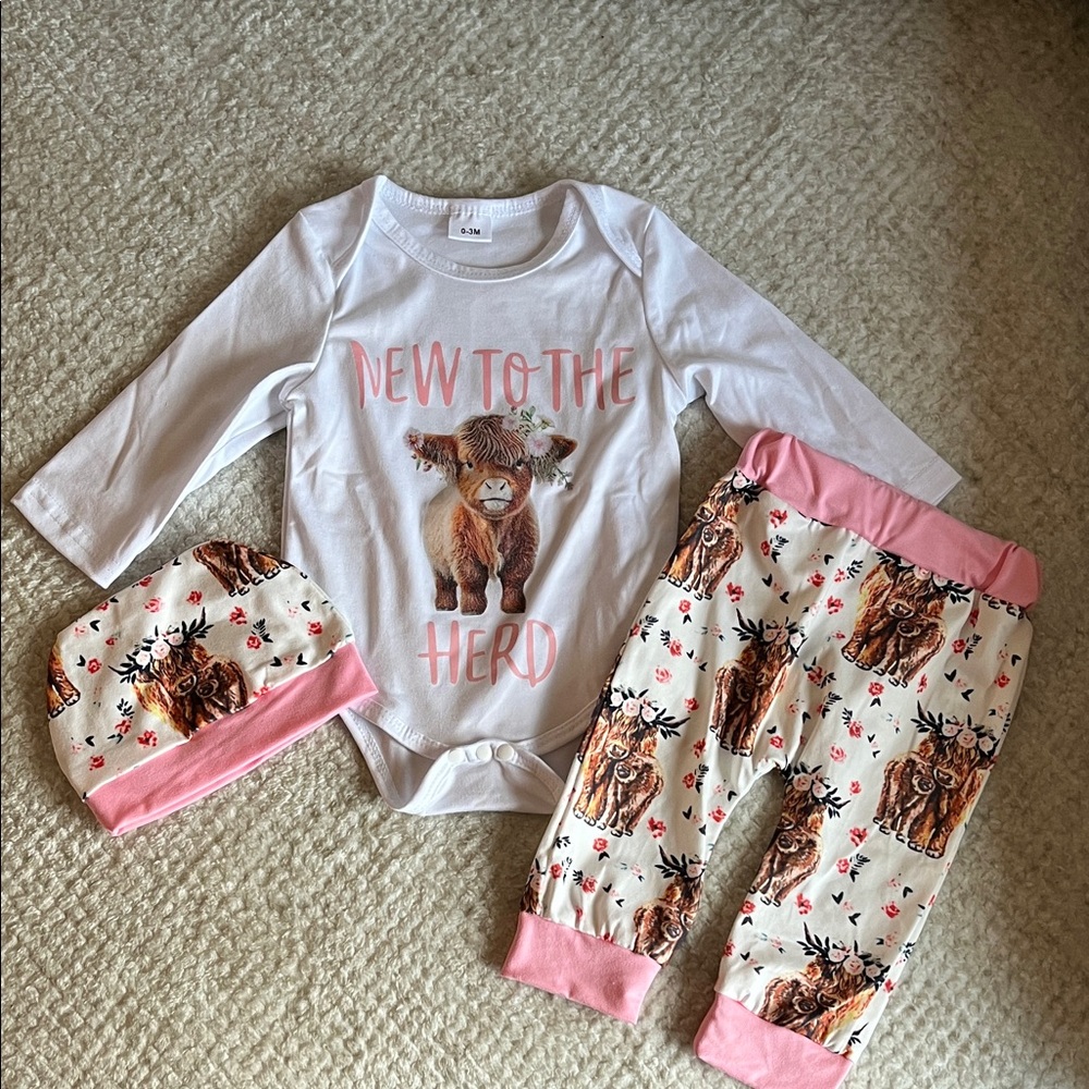 New to the Herd Baby Outfit Set - Pink & White